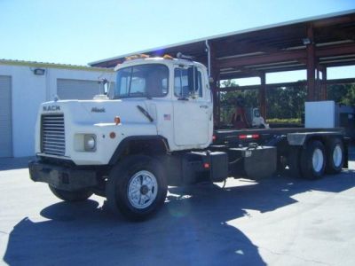 1994 Mack DM690S Roll Off Truck For Sale