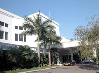 Exclusive online offer on Taj Connemara Chennai