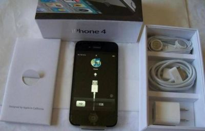F/S:Apple iPhone 4gb,BlackBerry Bold Touch 9900, Apple iPad 2 64GB