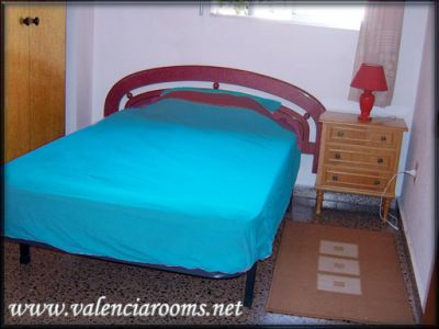 Valencia accommodation-Day-20�, week-100�, month-320� valenciarooms.net Cheap rooms in Valencia 