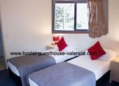 Looking for holiday accommodation in Valencia? Cheap & private room is only hostel-guesthouse-valenc