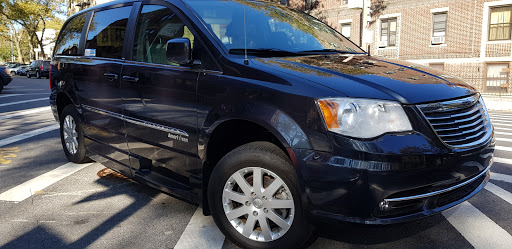 2013 Chrysler Town & Country Touring Mobility Wheelchair Accessible Van | 43k Miles $17995