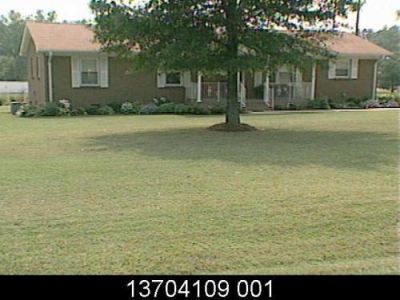 You will want this 3 bed house only 325 per month