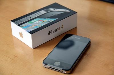 FOR SALE APPLE IPHONE 4G 32GB-$220USD/BUY 2 GET 1FREE