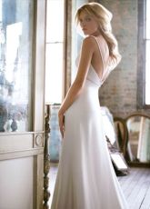 Who can tell me how to buy cheap wedding dress from sandrabridalshop.com