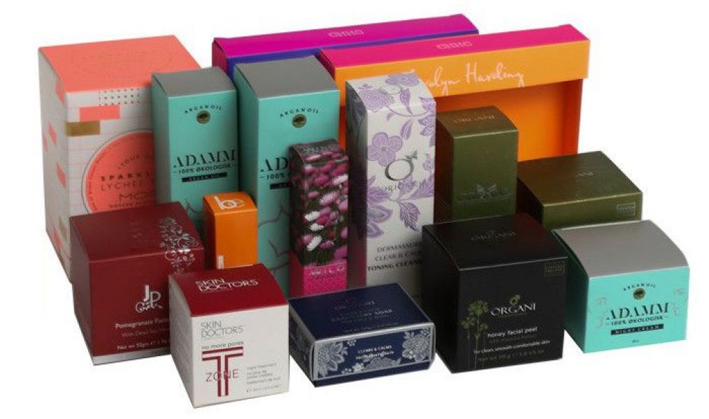 Custom Cosmetic Packaging Boxes Wholesale